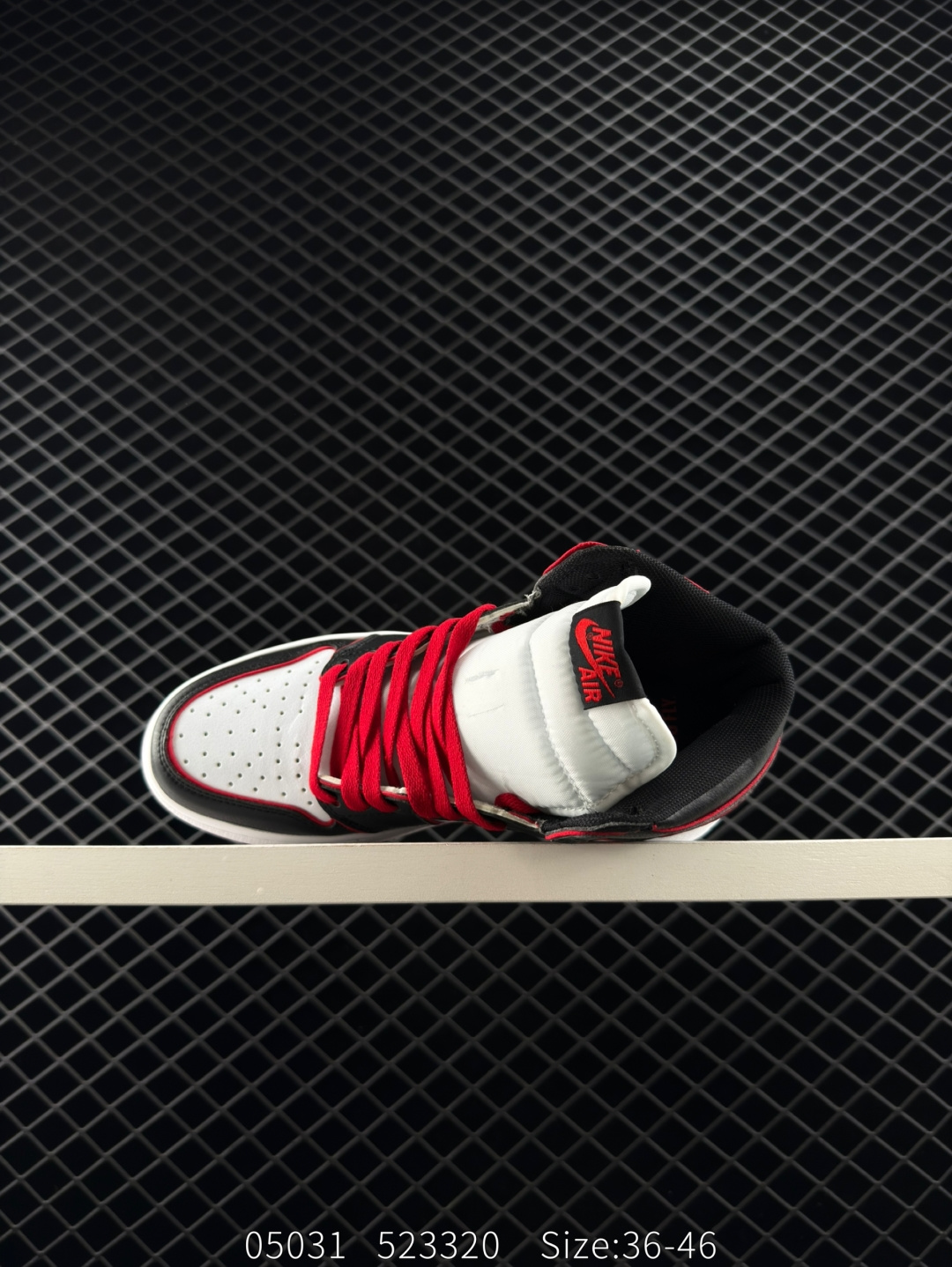 Air Jordan 1 Retro High Zoom R2T “Racer Blue”